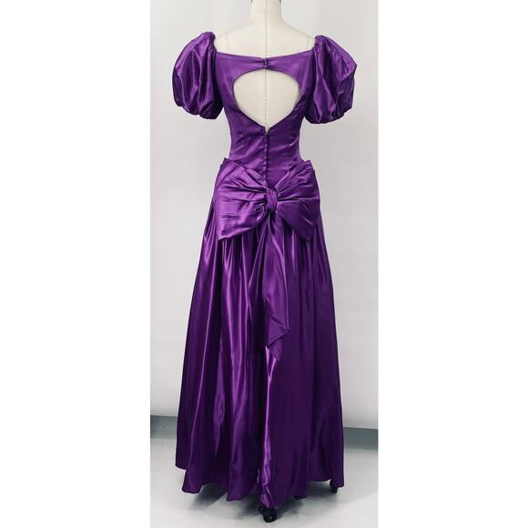 Vintage 80s Satin Gown Puff Sleeve Fit & Flare Bow Back Sweetheart Purple 4 - Picture 7 of 9